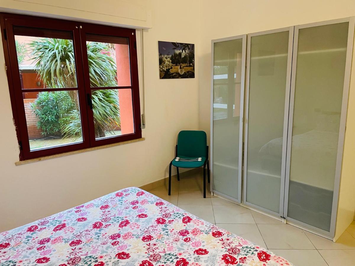 Regina Del Mare Holiday Apartments ตีร์เรเนีย ภายนอก รูปภาพ