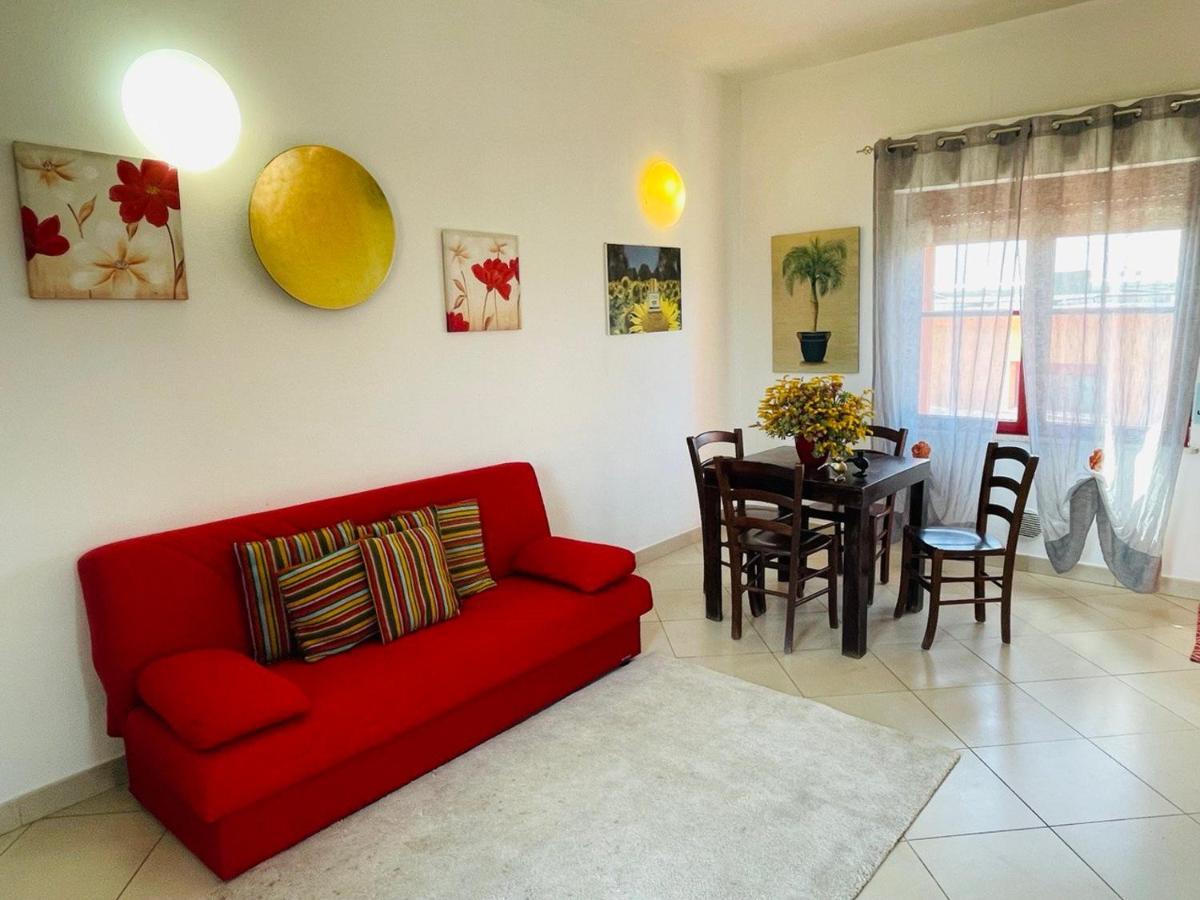 Regina Del Mare Holiday Apartments ตีร์เรเนีย ภายนอก รูปภาพ